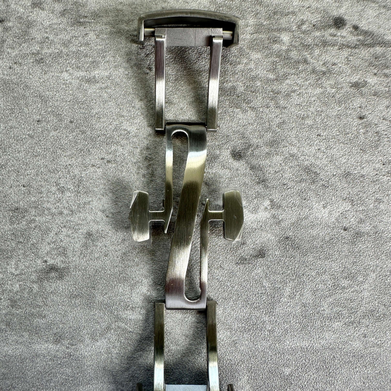 FKM Precision- Black Rubber CTS Watch Strap – Precise Fit, Uncompromising Comfort