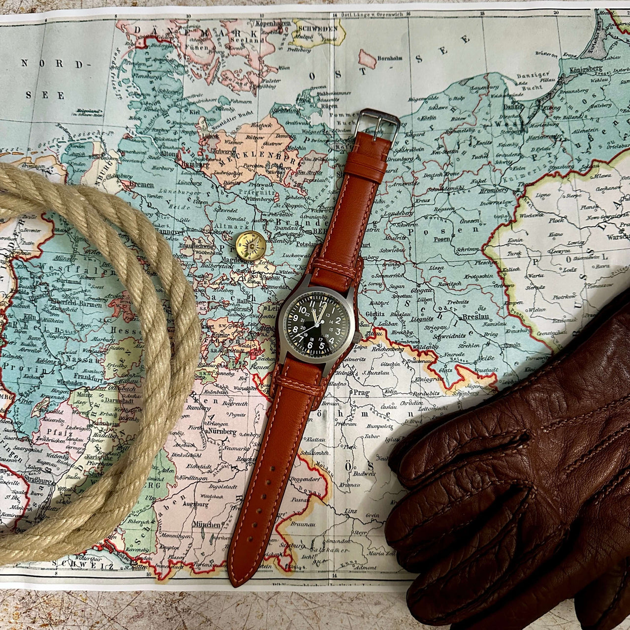 RIOS1931 TULA Genuine Leather Bund Watch Strap in COGNAC
