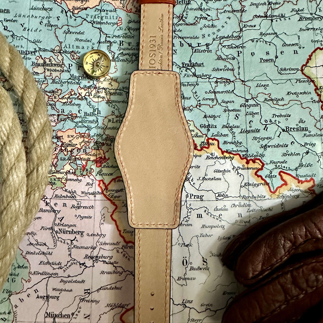 RIOS1931 TULA Genuine Leather Bund Watch Strap in COGNAC