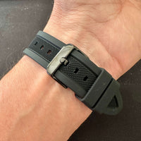 Thumbnail for Black Silicone Rubber Dive Watch Strap - 18mm 20mm 22mm 24mm - Premium Design with Knurled Diamond Pattern Strap - Black Buckle