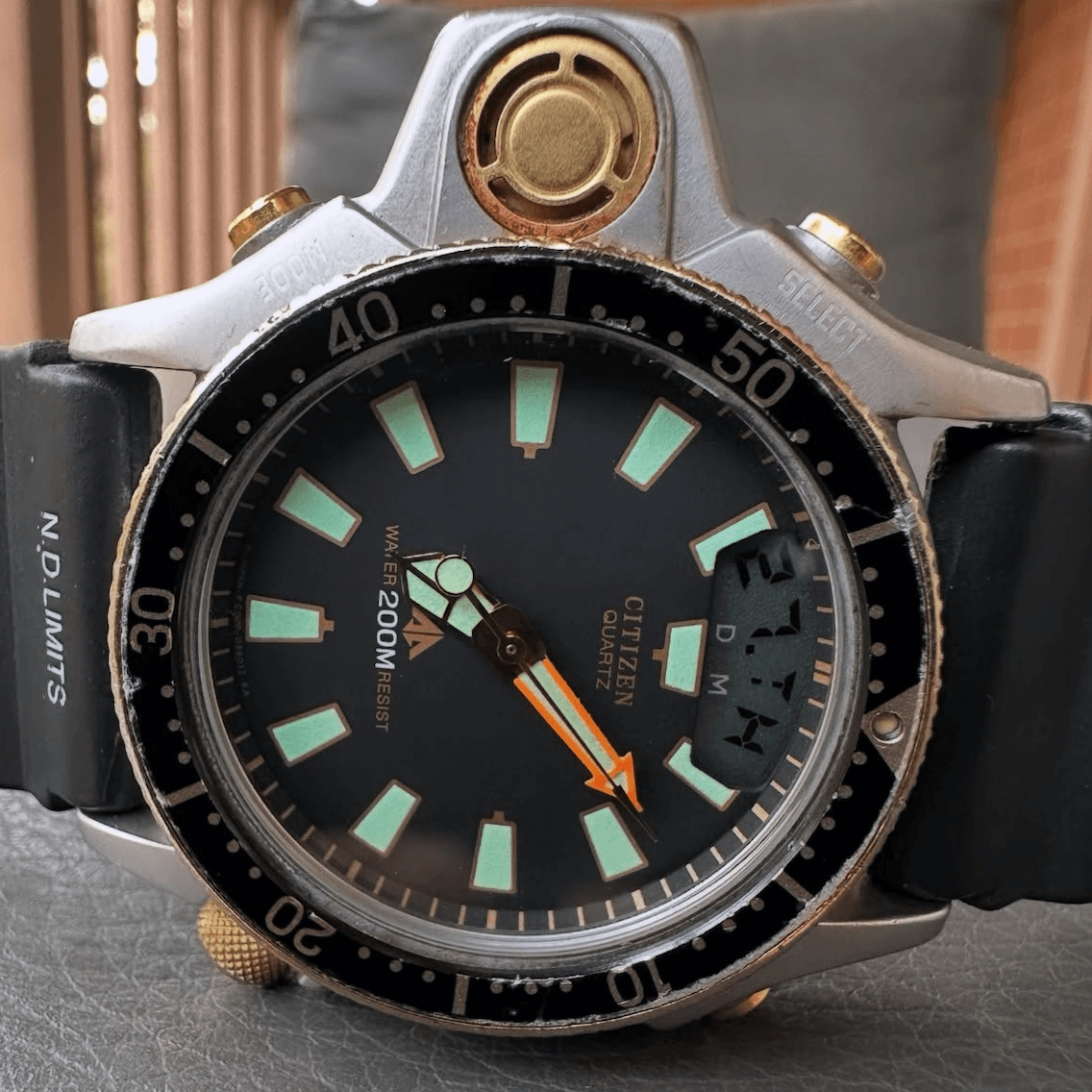 Citizen Promaster Aqualand 200M Vintage Dive Watch 2013- Box & Papers