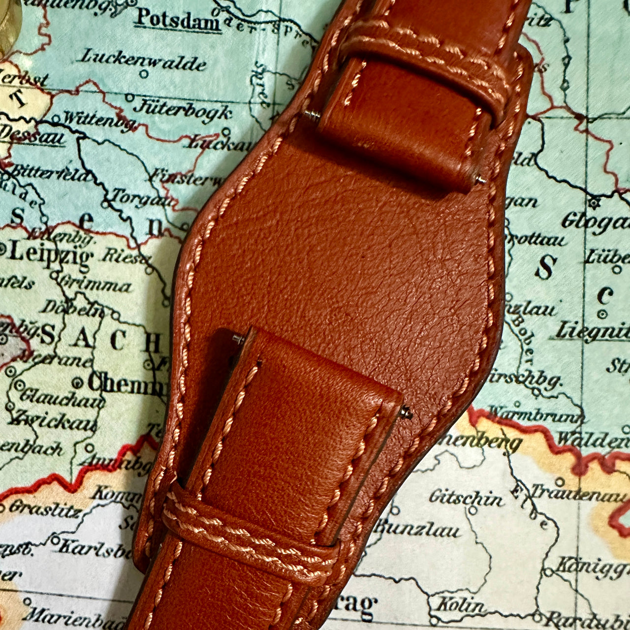 RIOS1931 TULA Genuine Russia Leather Bund Watch Strap in COGNAC