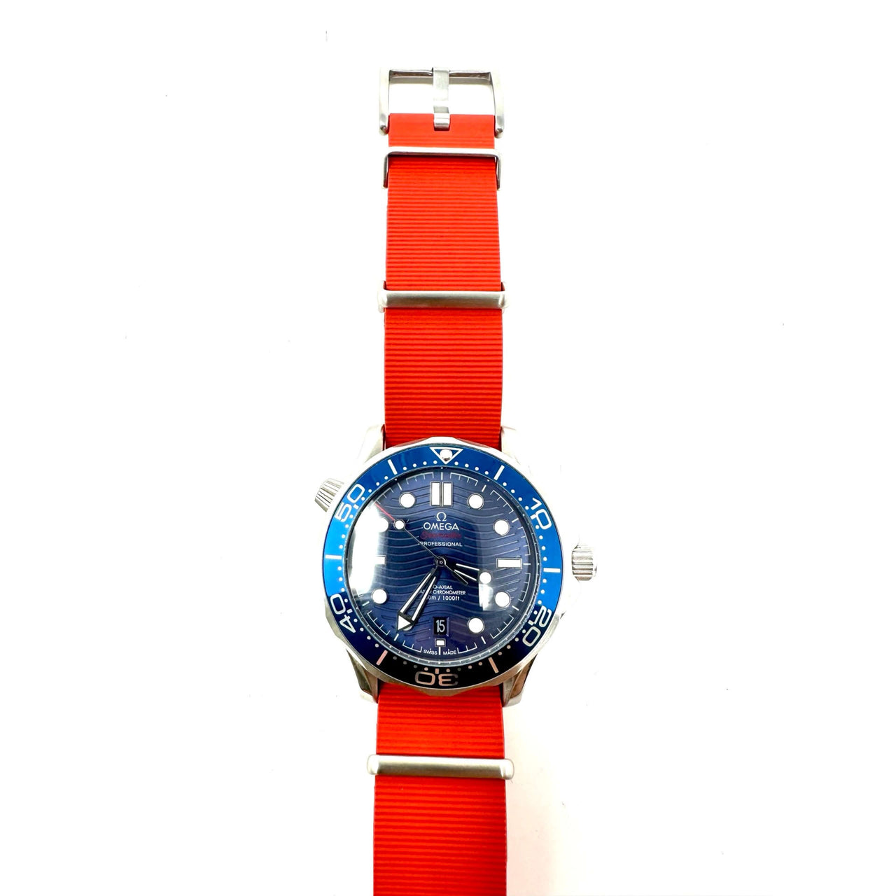 Rubber NOTO Watch Strap Crafted From Premium Ribbed FKM Rubber