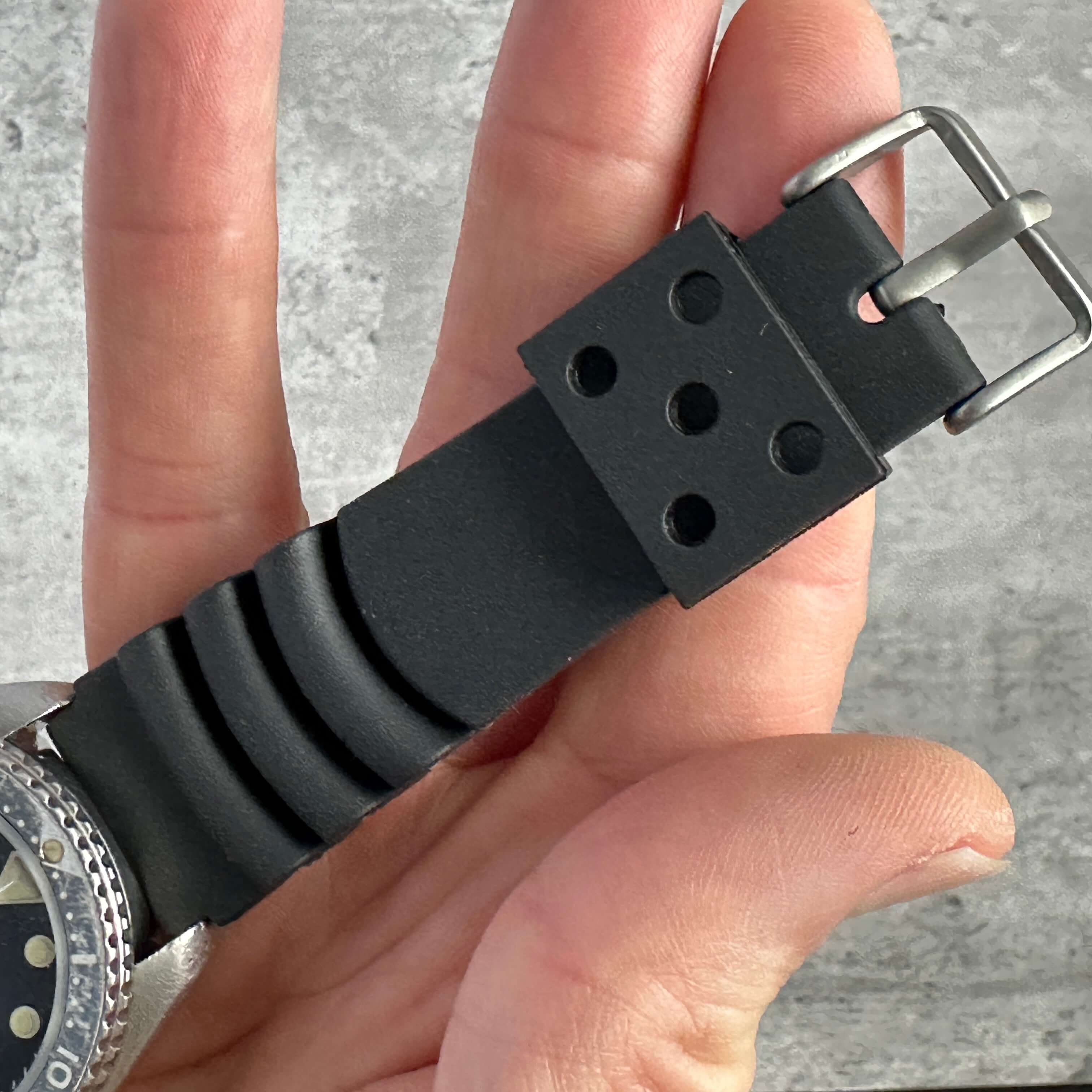 Seiko Dive Watch Replacement Watch Strap – Classic Polyurethane or Scuba Silicone Z22