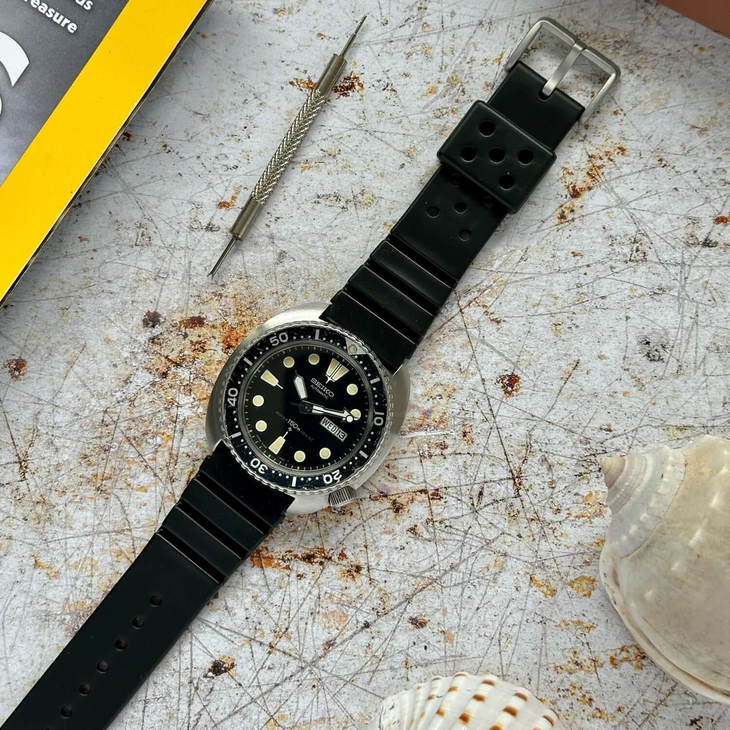 Seiko Replacement Watch Strap The Classic GL831 Rubber Diver Strap (22