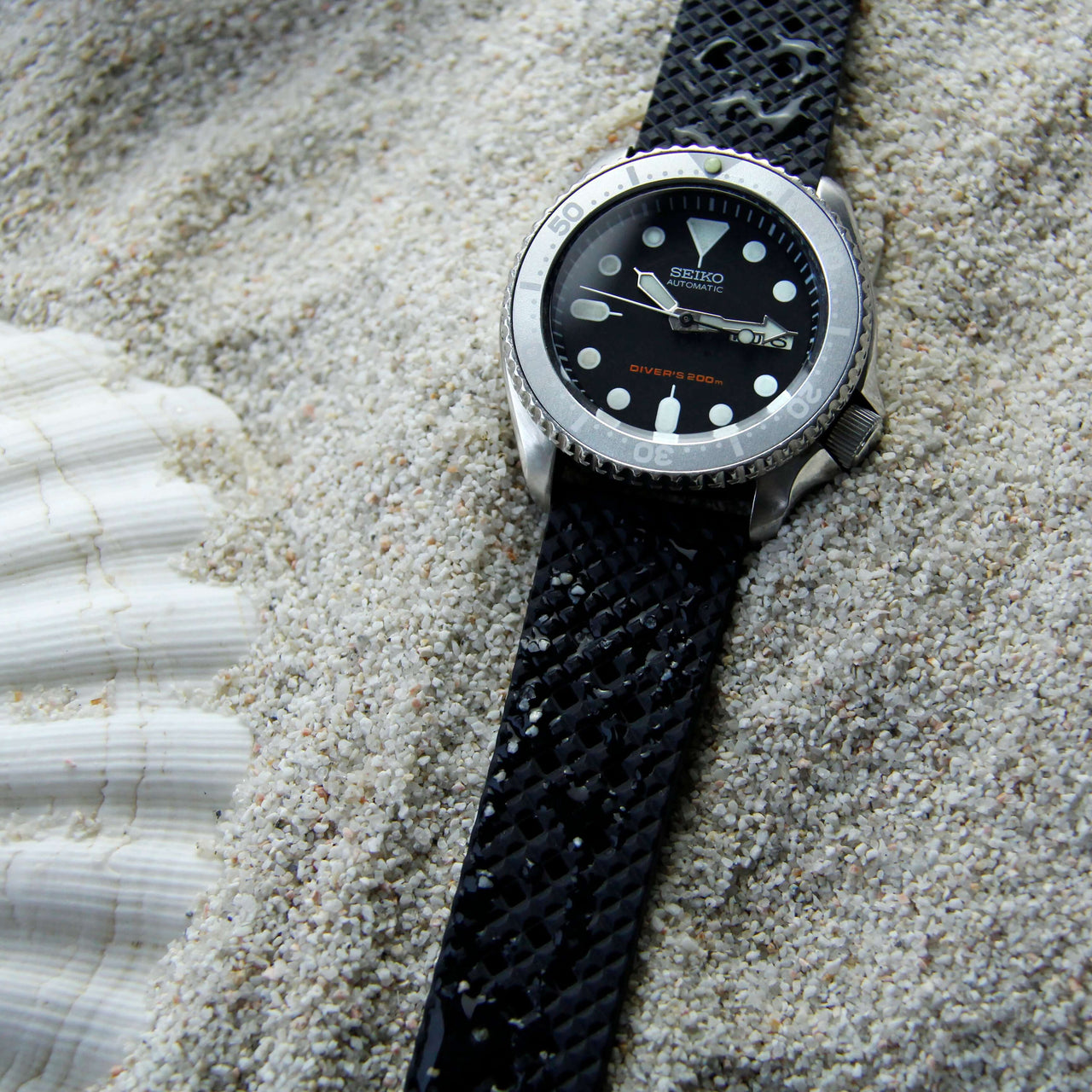 Waffle Style Premium FKM Rubber Dive Watch Strap by Strap Monsters